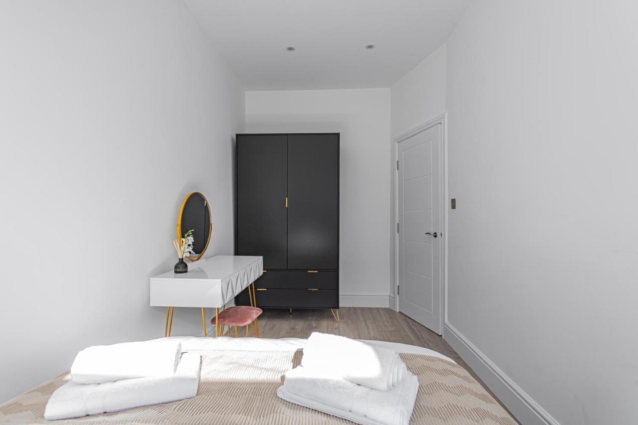Modern 3 And 2 Bedroom Apartment In Maida Vale Лондон Экстерьер фото