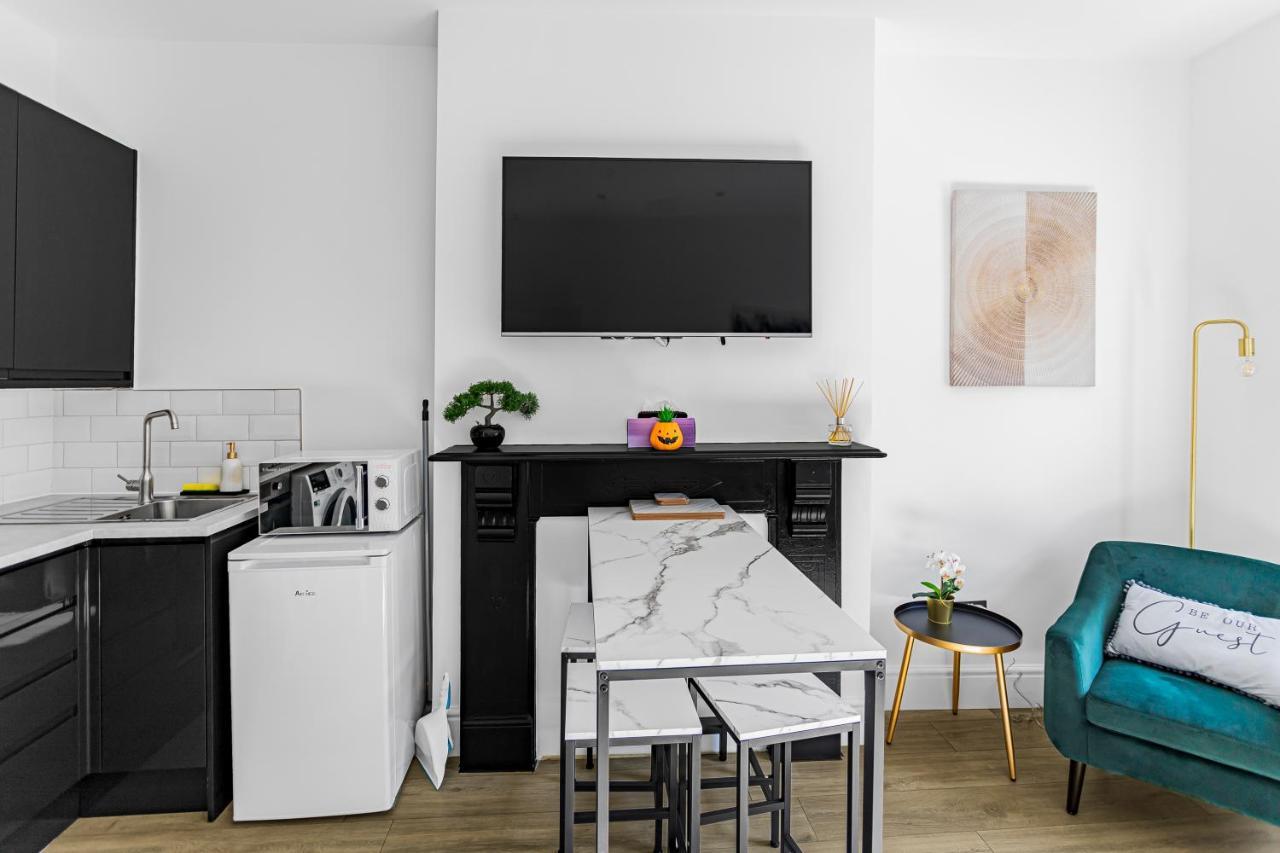 Modern 3 And 2 Bedroom Apartment In Maida Vale Лондон Экстерьер фото